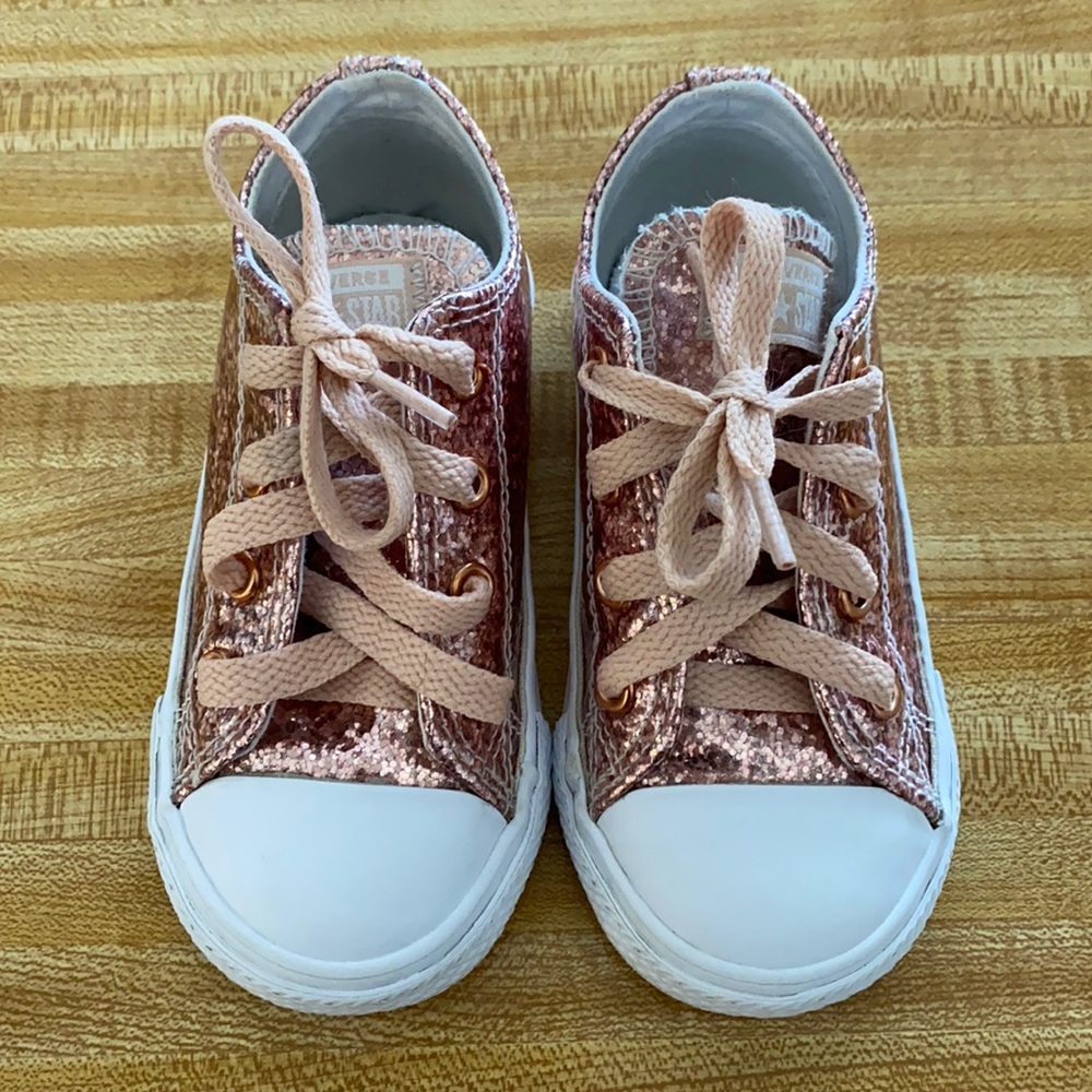 Size 7c rose gold converse